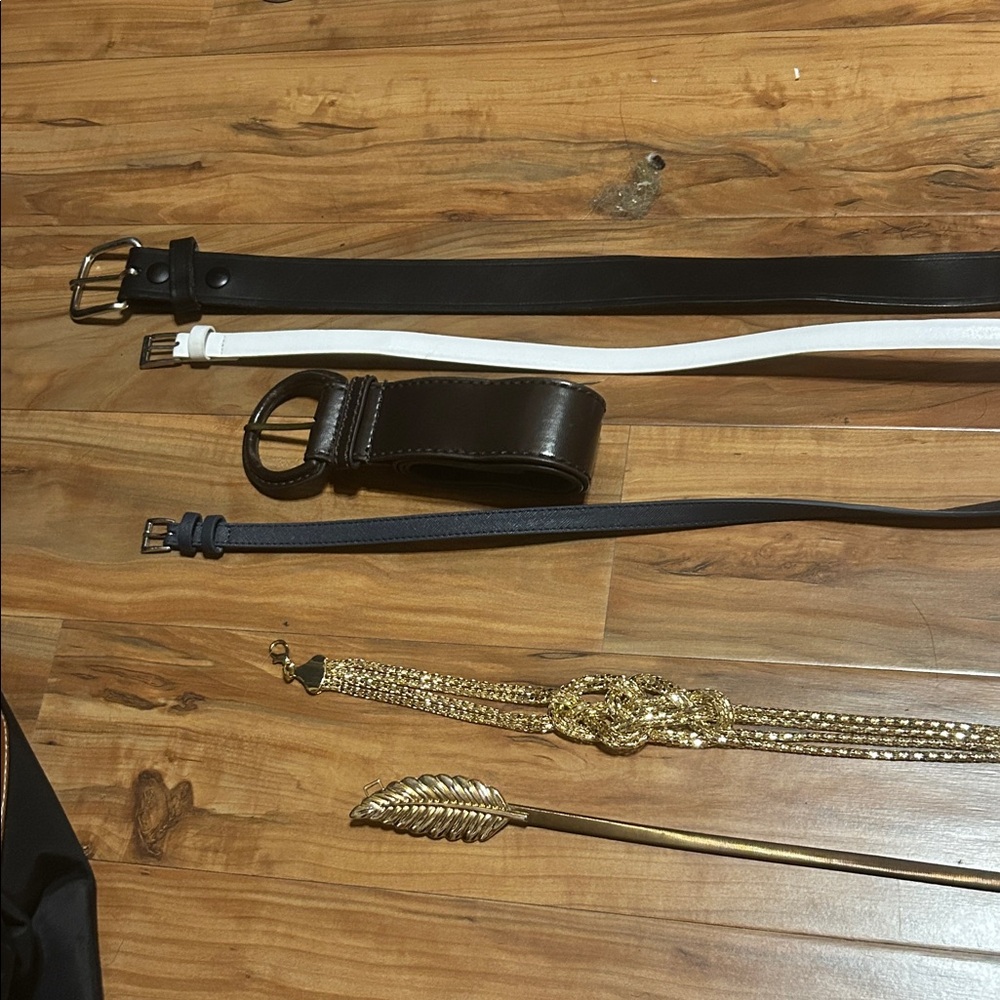 Women’s Belt Set